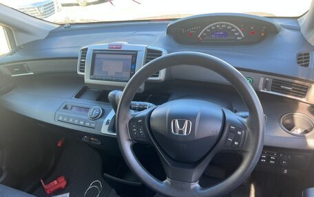 Honda Freed I, 2016 год, 1 050 000 рублей, 8 фотография