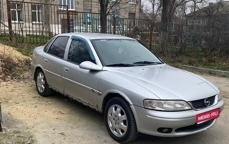 Opel Vectra B рестайлинг, 1999 год, 240 000 рублей, 1 фотография