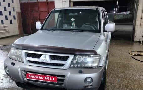 Mitsubishi Pajero III рестайлинг, 2003 год, 650 000 рублей, 1 фотография
