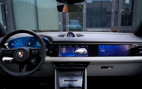 Porsche Macan, 2025 год, 16 990 000 рублей, 14 фотография