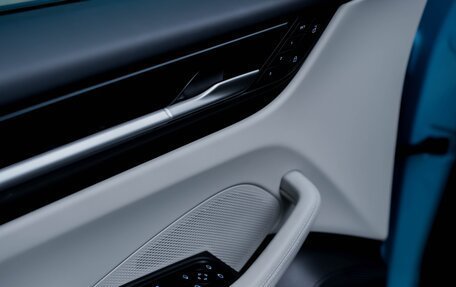 Porsche Macan, 2025 год, 16 990 000 рублей, 12 фотография