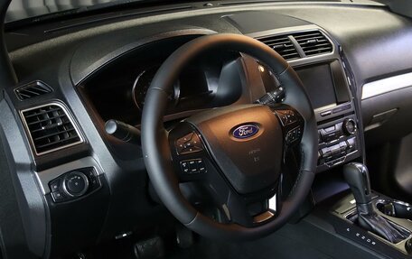 Ford Explorer VI, 2017 год, 2 099 000 рублей, 8 фотография