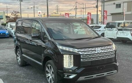 Mitsubishi Delica D:5 I, 2021 год, 3 350 000 рублей, 3 фотография