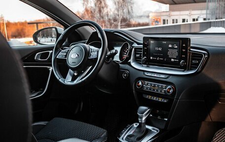 KIA cee'd III, 2021 год, 2 200 000 рублей, 17 фотография