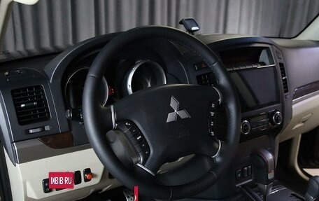 Mitsubishi Pajero IV, 2014 год, 2 019 000 рублей, 6 фотография