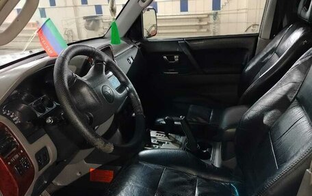 Mitsubishi Pajero III рестайлинг, 2003 год, 650 000 рублей, 3 фотография