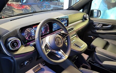 Mercedes-Benz V-Класс, 2025 год, 13 965 000 рублей, 10 фотография