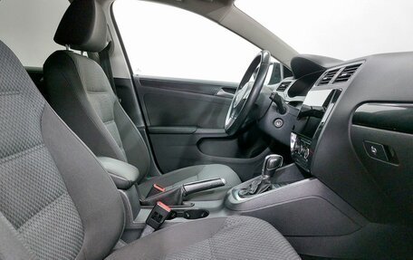 Volkswagen Jetta VI, 2013 год, 1 099 000 рублей, 13 фотография