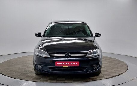 Volkswagen Jetta VI, 2013 год, 1 099 000 рублей, 2 фотография