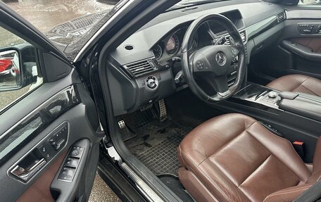 Mercedes-Benz E-Класс, 2010 год, 1 599 000 рублей, 8 фотография