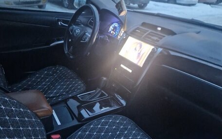 Toyota Camry, 2017 год, 2 050 000 рублей, 6 фотография