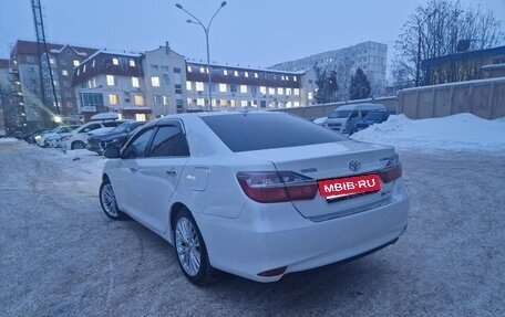 Toyota Camry, 2017 год, 2 050 000 рублей, 5 фотография