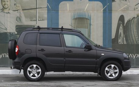 Chevrolet Niva I рестайлинг, 2019 год, 879 000 рублей, 5 фотография