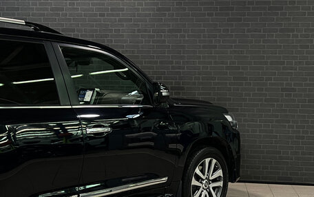 Toyota Land Cruiser 200, 2017 год, 6 340 000 рублей, 10 фотография