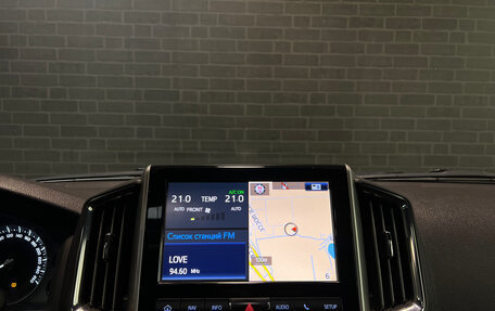 Toyota Land Cruiser 200, 2017 год, 6 340 000 рублей, 21 фотография