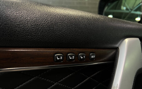 Toyota Land Cruiser 200, 2017 год, 6 340 000 рублей, 28 фотография