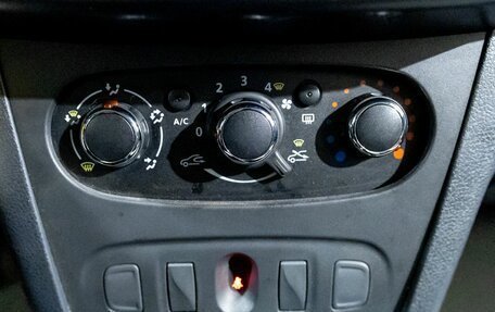 Renault Sandero II рестайлинг, 2020 год, 1 159 000 рублей, 23 фотография