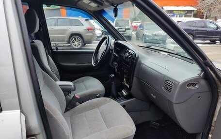 KIA Sportage IV рестайлинг, 2003 год, 220 000 рублей, 7 фотография