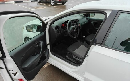 Volkswagen Polo VI (EU Market), 2013 год, 750 000 рублей, 10 фотография