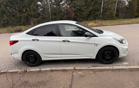 Hyundai Solaris II рестайлинг, 2013 год, 699 000 рублей, 5 фотография