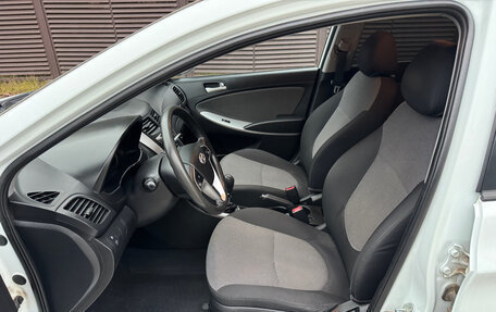 Hyundai Solaris II рестайлинг, 2013 год, 699 000 рублей, 15 фотография