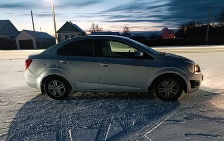 Chevrolet Aveo III, 2012 год, 550 000 рублей, 4 фотография