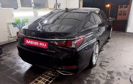 Lexus ES VII, 2018 год, 4 500 000 рублей, 2 фотография