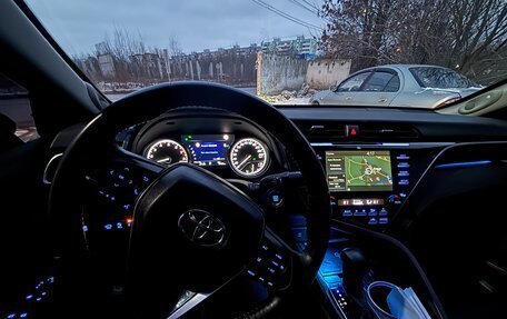 Toyota Camry, 2019 год, 2 950 000 рублей, 7 фотография