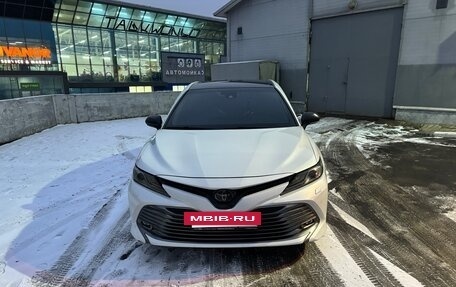 Toyota Camry, 2019 год, 2 950 000 рублей, 3 фотография