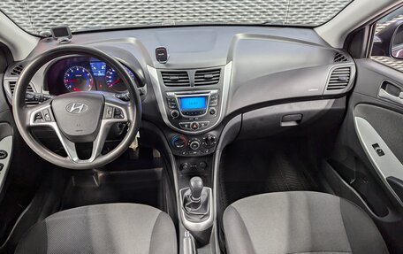 Hyundai Solaris II рестайлинг, 2013 год, 770 000 рублей, 13 фотография