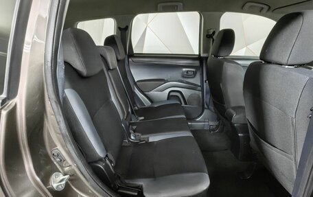 Mitsubishi Outlander III рестайлинг 3, 2011 год, 729 000 рублей, 9 фотография