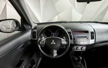 Mitsubishi Outlander III рестайлинг 3, 2011 год, 729 000 рублей, 18 фотография