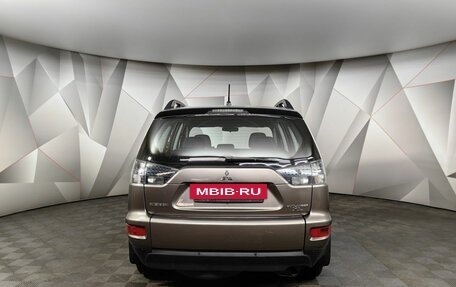 Mitsubishi Outlander III рестайлинг 3, 2011 год, 729 000 рублей, 8 фотография