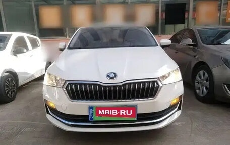 Skoda Rapid II, 2022 год, 1 250 000 рублей, 2 фотография