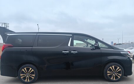 Toyota Alphard III, 2018 год, 4 600 000 рублей, 8 фотография
