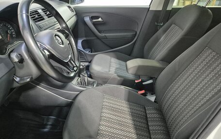 Volkswagen Polo VI (EU Market), 2016 год, 1 043 000 рублей, 12 фотография