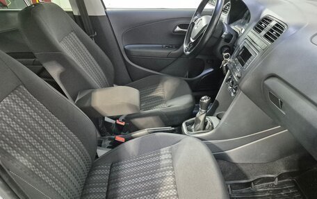 Volkswagen Polo VI (EU Market), 2016 год, 1 043 000 рублей, 13 фотография