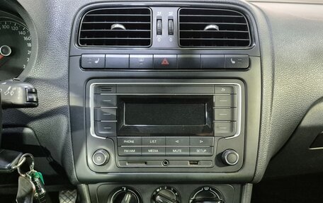 Volkswagen Polo VI (EU Market), 2016 год, 1 043 000 рублей, 17 фотография