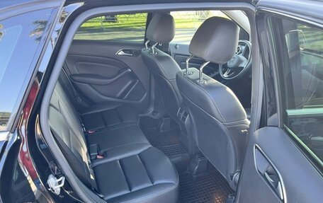 Mercedes-Benz B-Класс, 2017 год, 1 650 000 рублей, 7 фотография