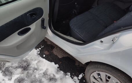 Renault Clio III, 2002 год, 290 000 рублей, 13 фотография