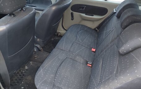 Renault Clio III, 2002 год, 290 000 рублей, 14 фотография