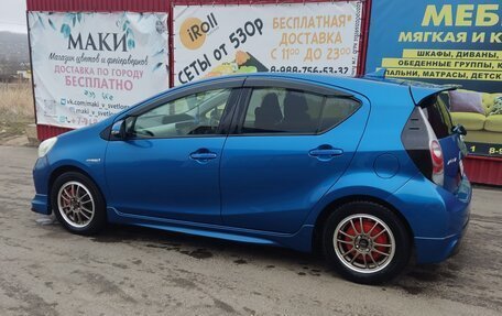 Toyota Aqua I, 2013 год, 700 000 рублей, 8 фотография