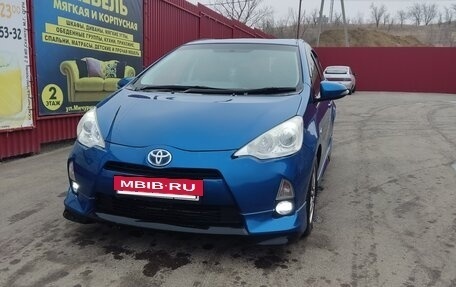 Toyota Aqua I, 2013 год, 700 000 рублей, 6 фотография