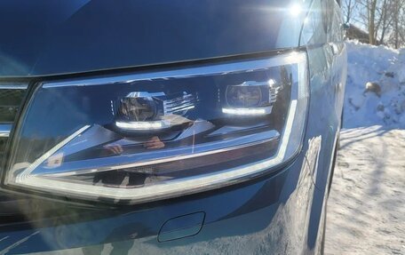 Volkswagen Multivan T6 рестайлинг, 2019 год, 3 800 000 рублей, 5 фотография