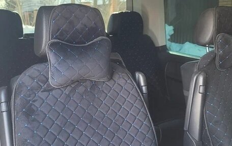 Volkswagen Multivan T6 рестайлинг, 2019 год, 3 800 000 рублей, 7 фотография