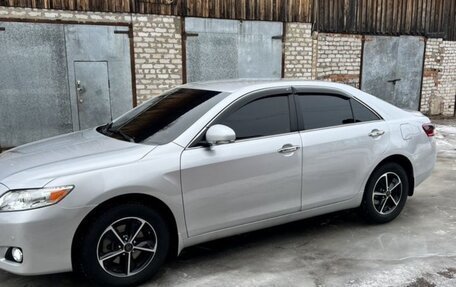 Toyota Camry, 2010 год, 1 650 000 рублей, 2 фотография