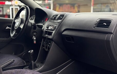 Volkswagen Polo VI (EU Market), 2012 год, 630 000 рублей, 13 фотография