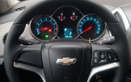 Chevrolet Cruze II, 2014 год, 1 000 000 рублей, 8 фотография