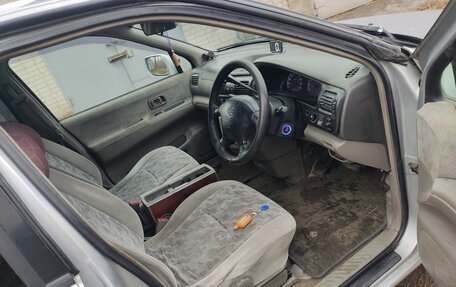 Nissan Rnessa, 1997 год, 255 000 рублей, 12 фотография
