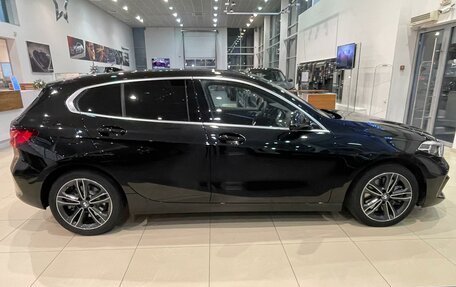 BMW 1 серия, 2021 год, 3 690 000 рублей, 6 фотография